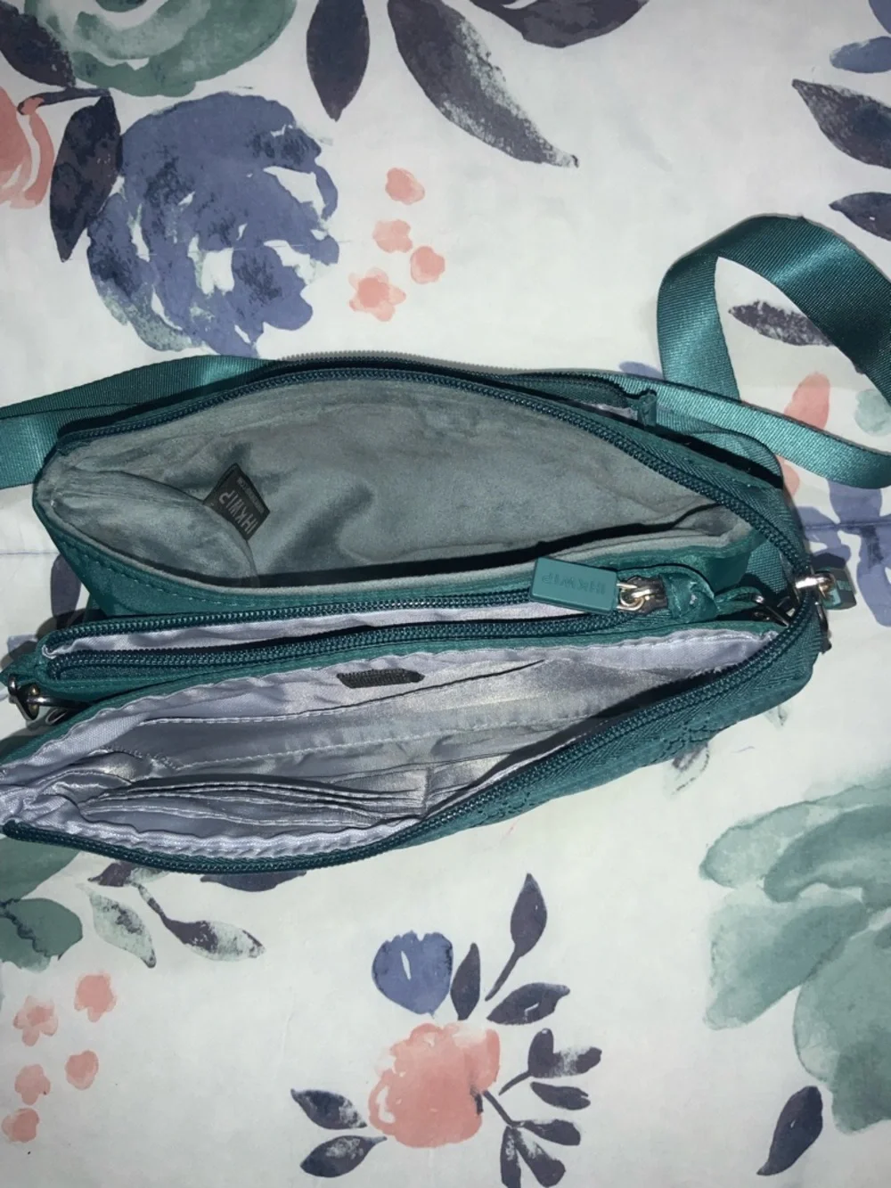 Teal Quilted Crossbody Bag with Adjustable Strap - Women - Picture 6 of 7